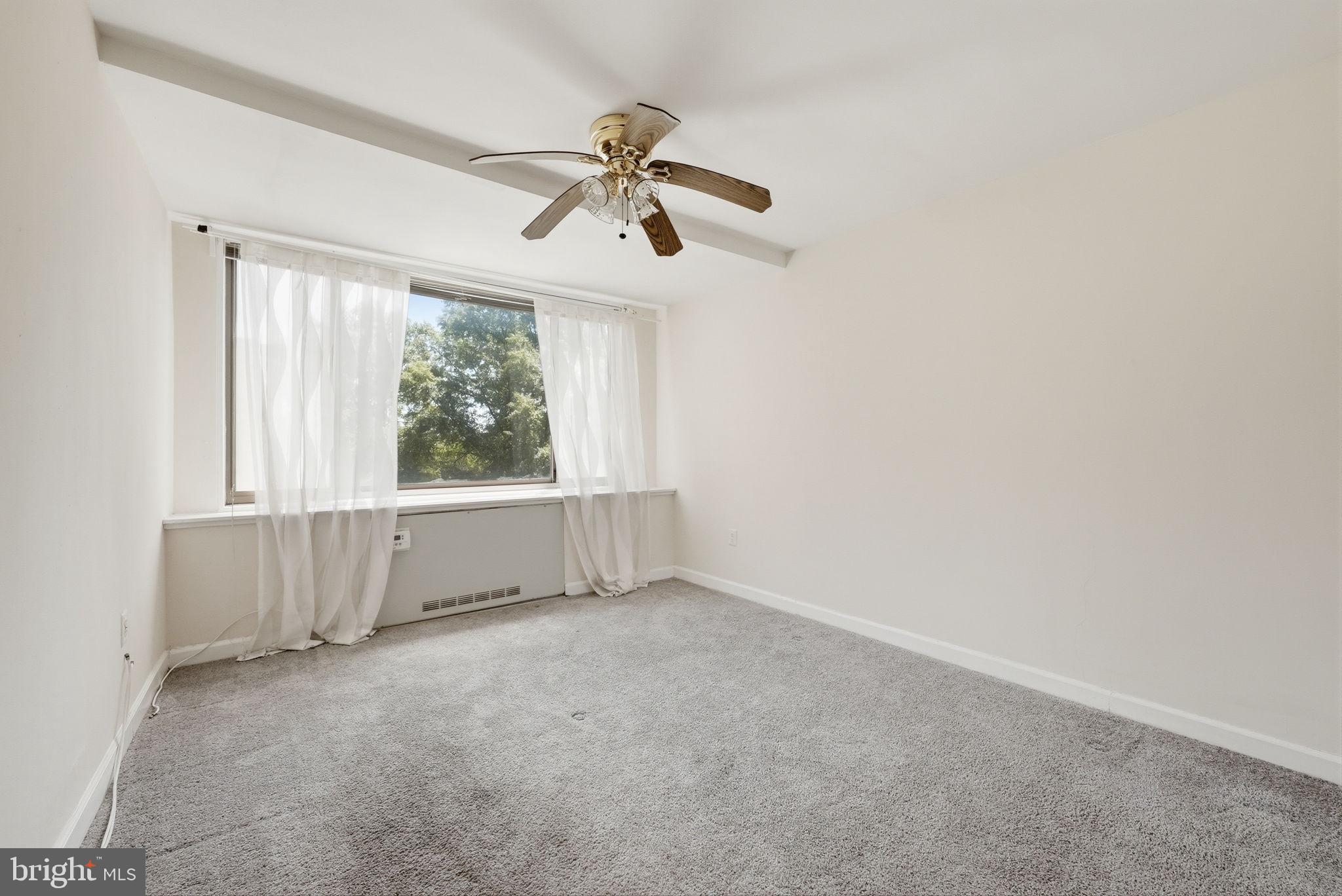 RIVER PLACE WEST - Residential