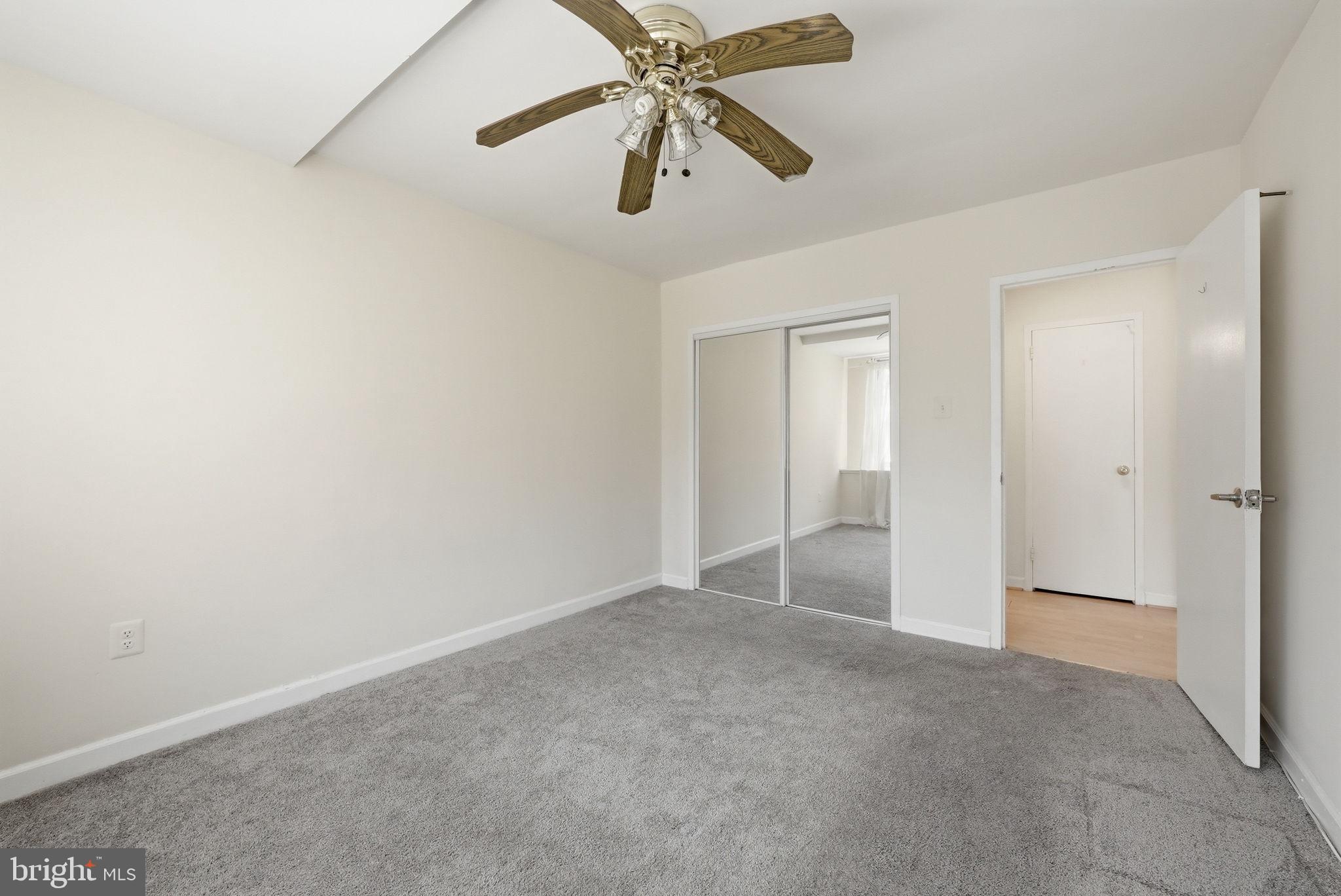 RIVER PLACE WEST - Residential