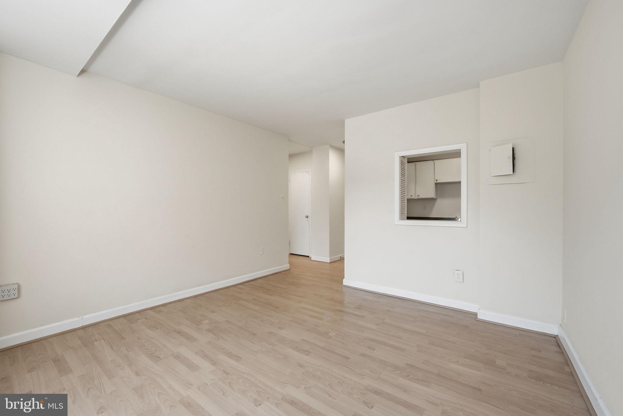RIVER PLACE WEST - Residential