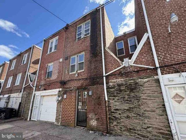 WEST OAK LANE - Residential