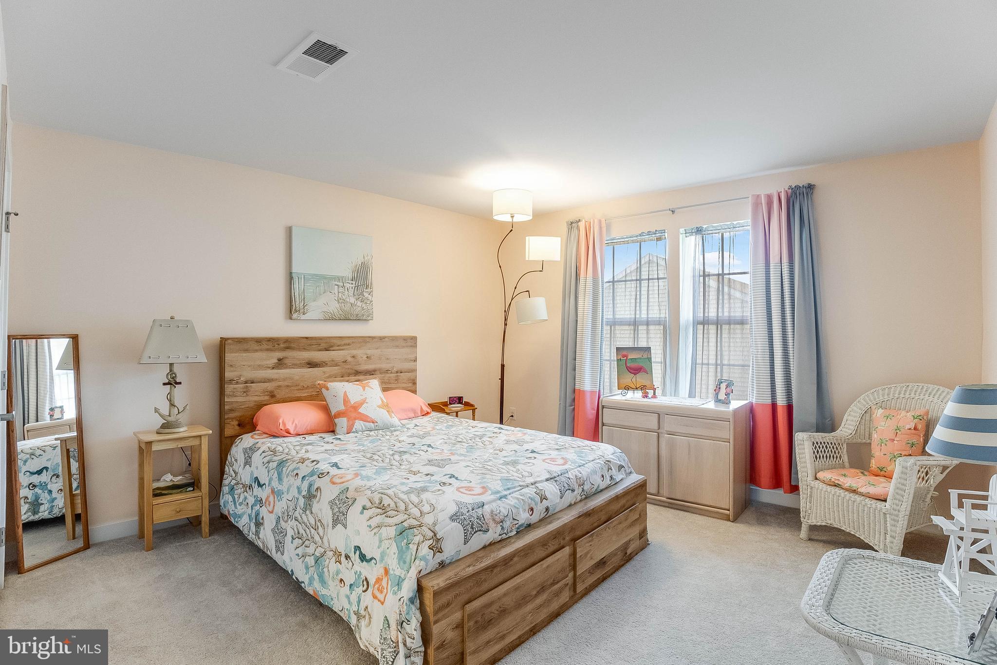 PELICAN POINT - Residential