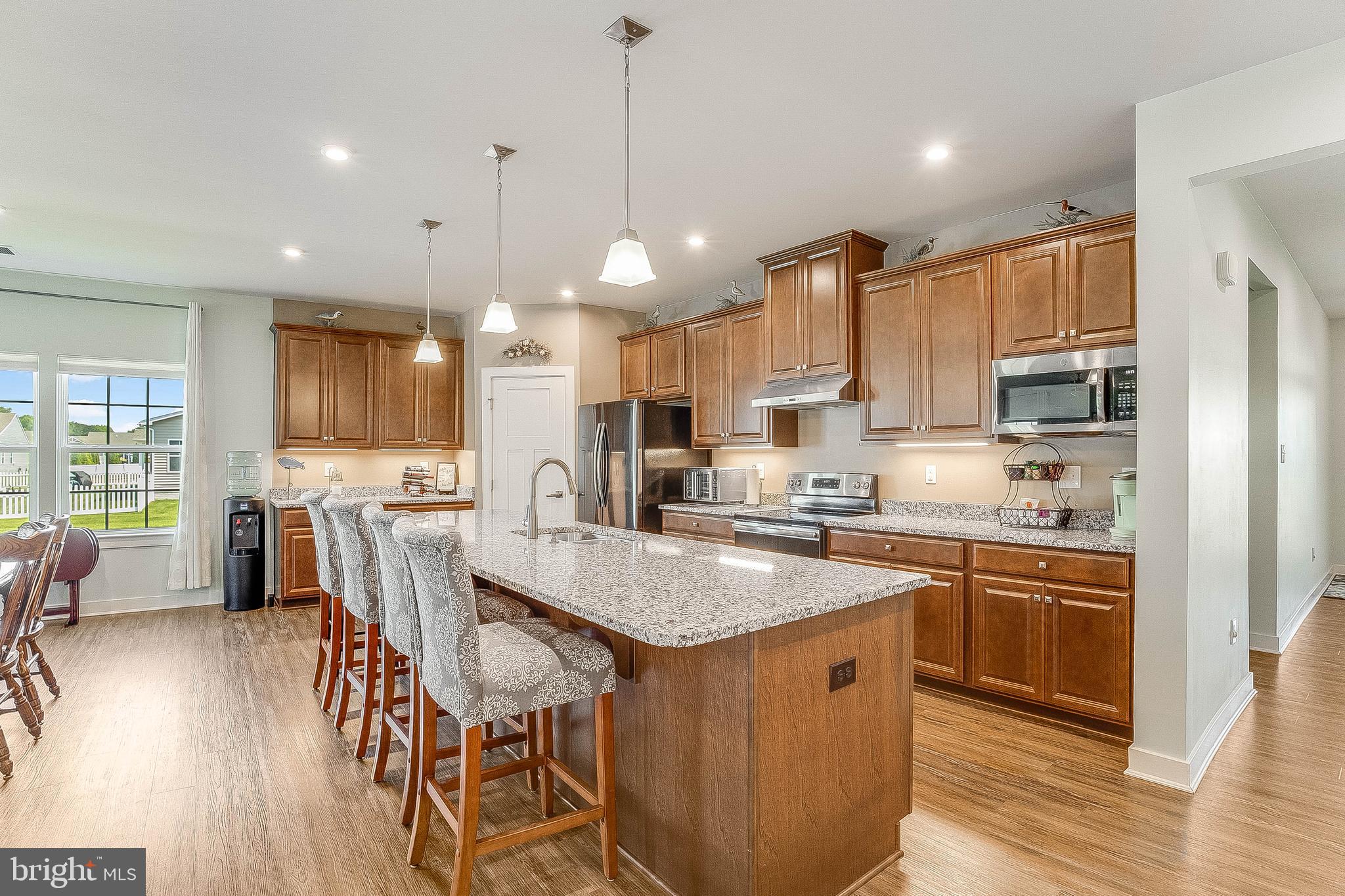 PELICAN POINT - Residential