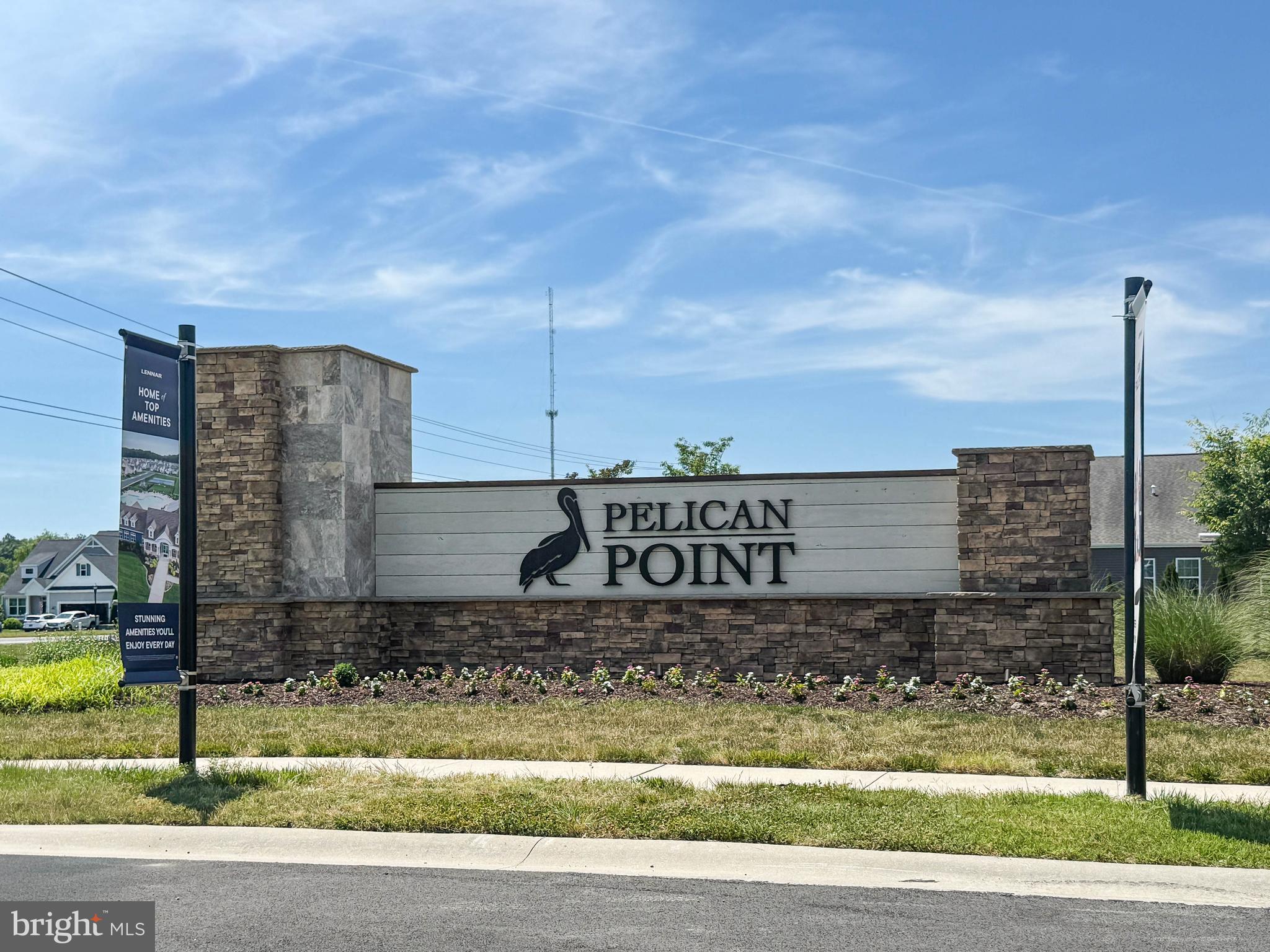 PELICAN POINT - Residential