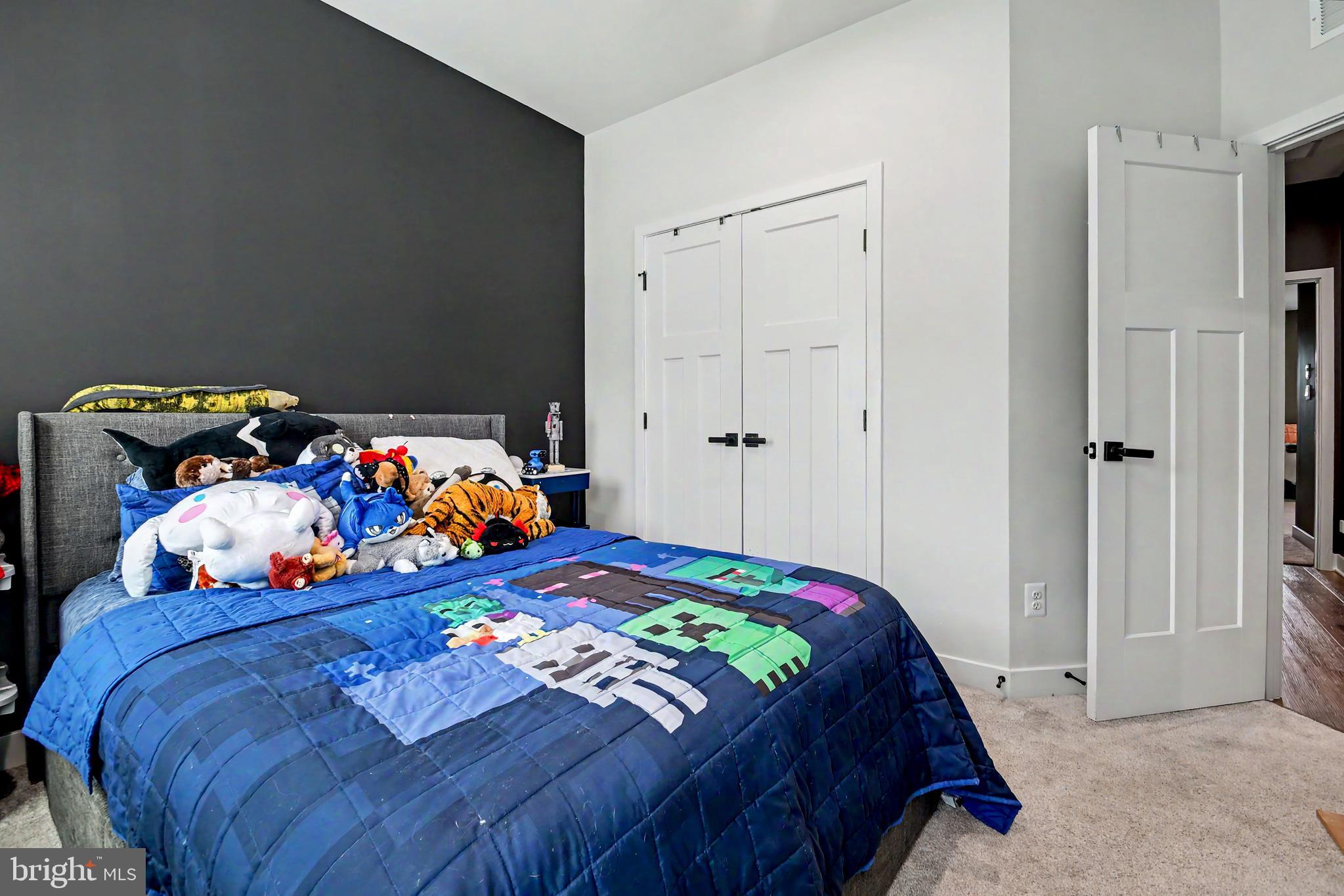 GREENLEIGH AT CROSSROADS - Residential