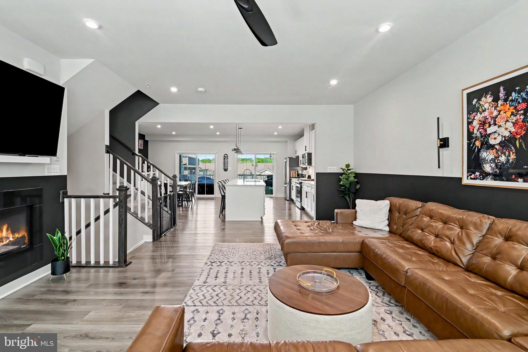 GREENLEIGH AT CROSSROADS - Residential