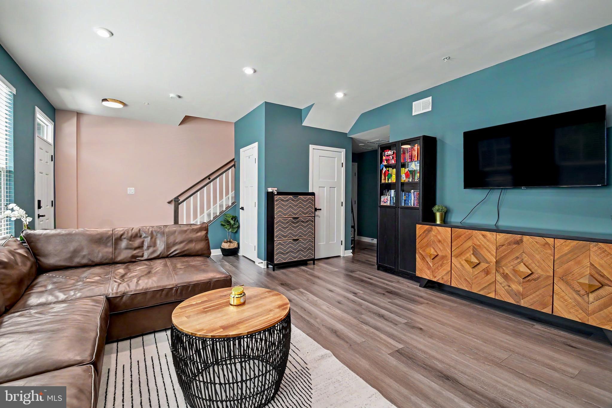 GREENLEIGH AT CROSSROADS - Residential