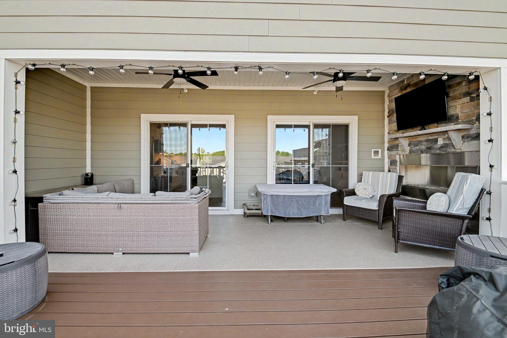GREENLEIGH AT CROSSROADS - Residential