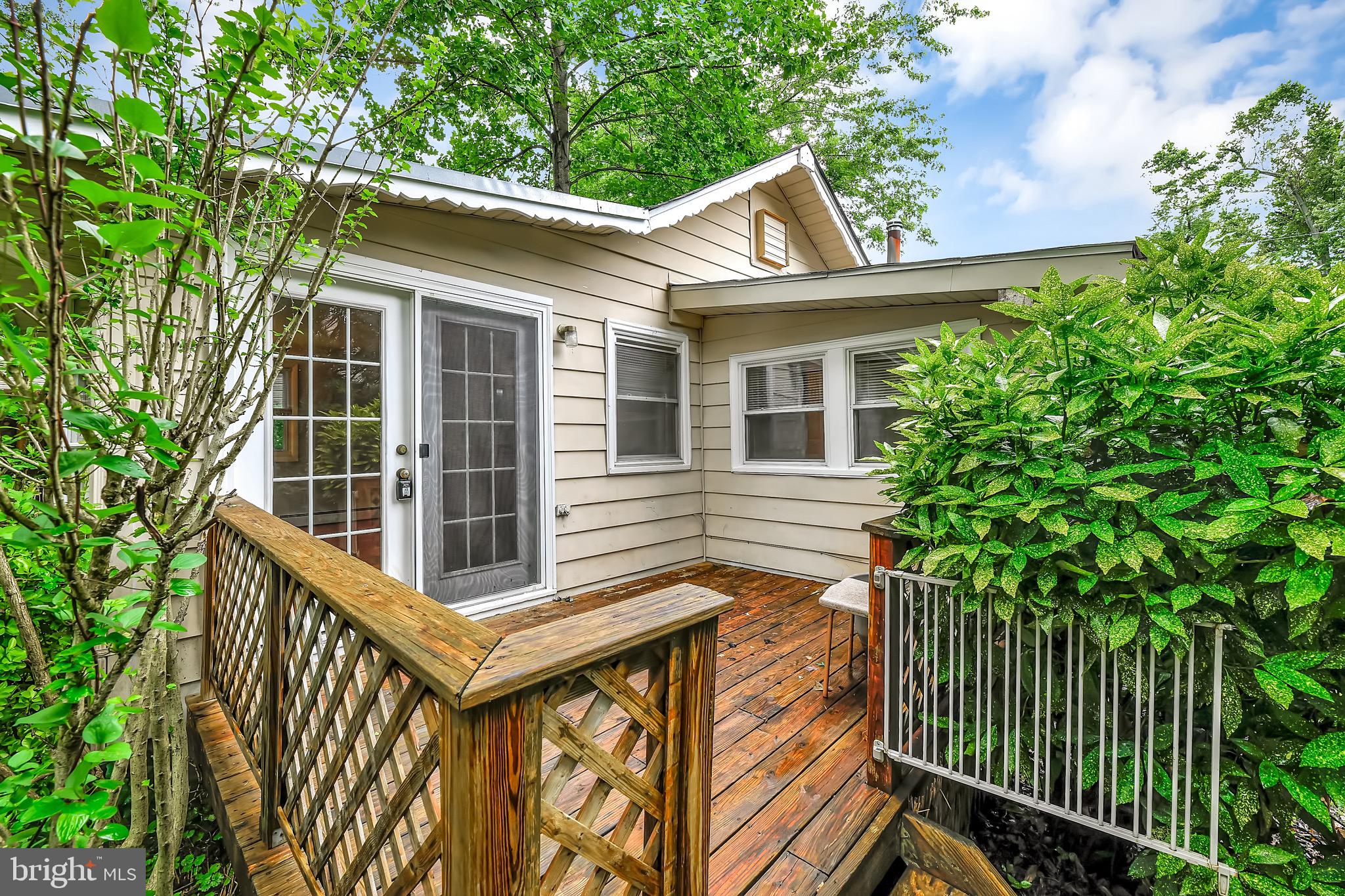 SYLVAN SHORES - Residential Lease