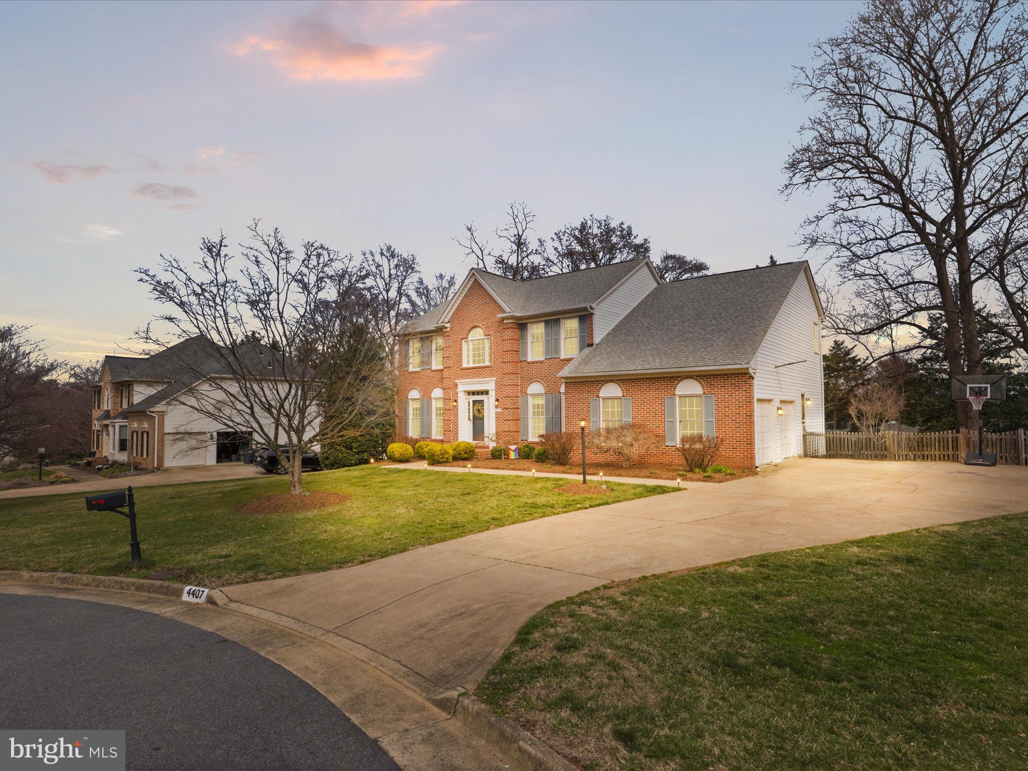 LUXURY 4/5 BR 4.5 BA CONTEMPORARY BRICK FR COLONIAL wit. 2 STORY FOYER W/ GALLERY. GREAT LIVING SPACE W KITCHEN, FRM AND EXPANSIVE DINING AREA ALL OPEN W VAULTED CEILINGS. MAIN LVL ALL  HW.  HUGE FRM W/ , BRICK  FPL, 1ST FLR OFFICE.  NEW GOURMET KITCHEN W/ 42" CABINETS, HUGE KIT ISLAND, SS APPLIANCES, QUARTZ COUNTERS & SGD TO  NEW TREX DECK !  1ST FL LAUNDRY.  HUGE UPGRADED PRIMARY BR W/ LUX BATH W/ SUNKEN TUB/SEP SHOWER, DOUBLE SINK. 3 BATHS UP! ll RR W/ BAR  PLUS BR/BA, ADDITIONAL  BR OR OFFICE,  WALK OUT TO YARD. SIDELOAD GARAGE.
2 zone heating- main lvl compressor 3-5 yrs old, upper lvl heat pump new motor 2025.  new oversized hwh 2023. 1st/2nd fl windows  new 2007, LL windows new 2024.  architectural roof 2017,. chimney repointed and cleaned. fascia,/gutters/garage doors replaced/painted 2024.  new trex deck 2022.
Upgraded for gigabye FIOS internet, Auto dawn to dusk motion sensitive exterior light, smart thermostats, upgraded circuit panel, wifi enabl;ed sprinkle controller, monitored burglar system.
Hardwood added to main level and  landing 2021, new carpet upper level 2021. machined wood planks added to basement 2024