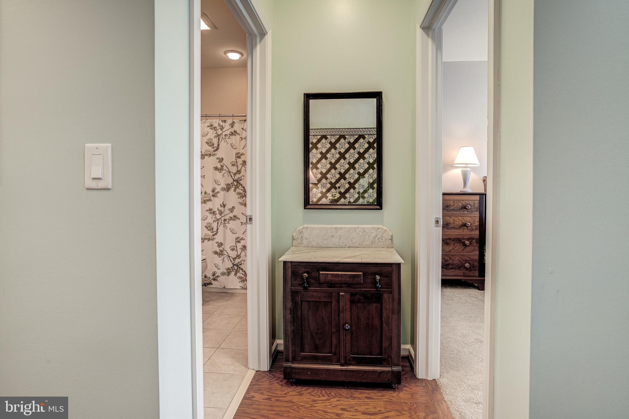 LIBERTY HILL - Residential