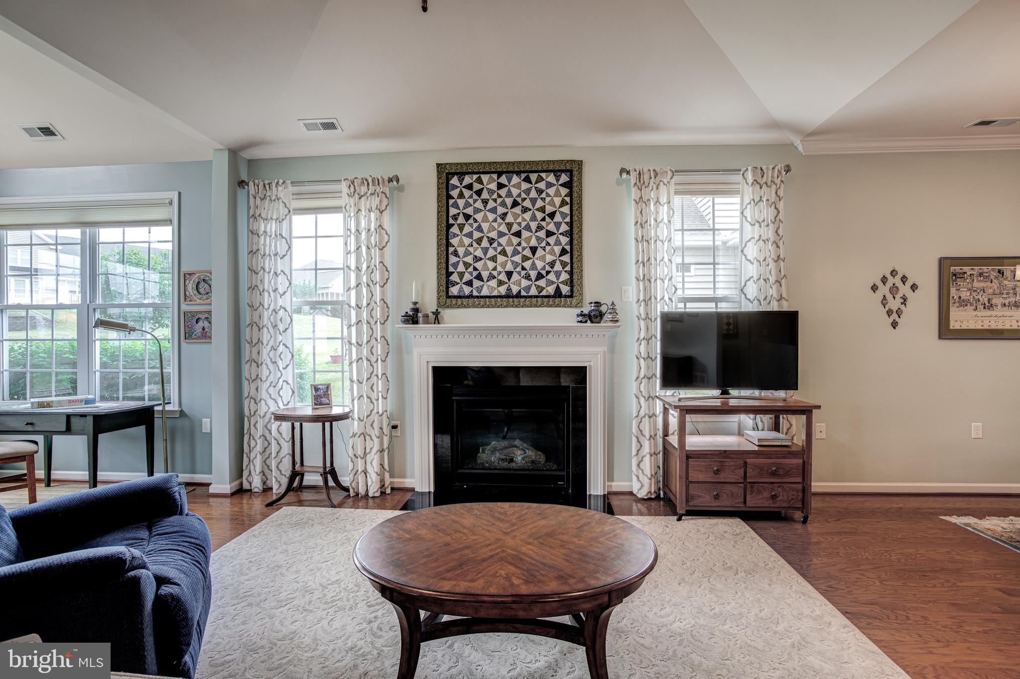 LIBERTY HILL - Residential