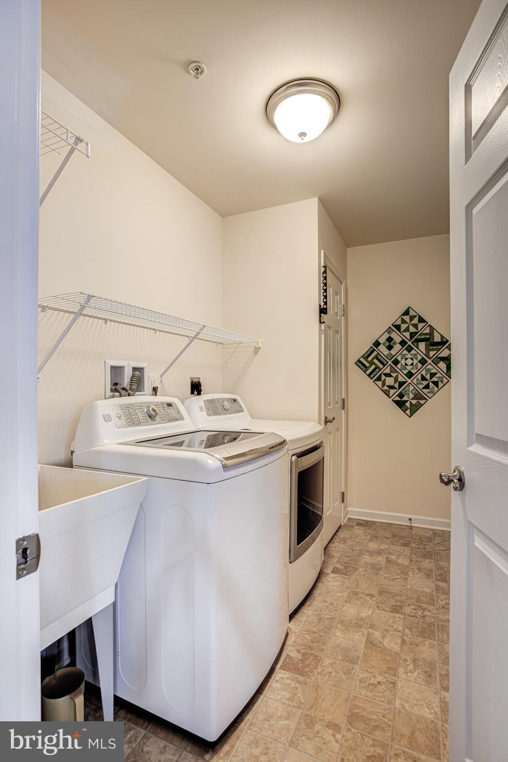LIBERTY HILL - Residential