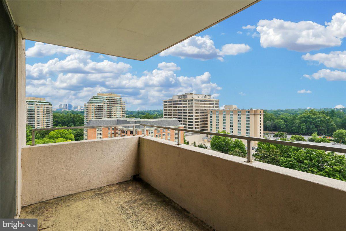 FRIENDSHIP HEIGHTS - Residential