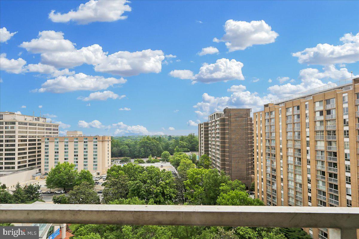 FRIENDSHIP HEIGHTS - Residential
