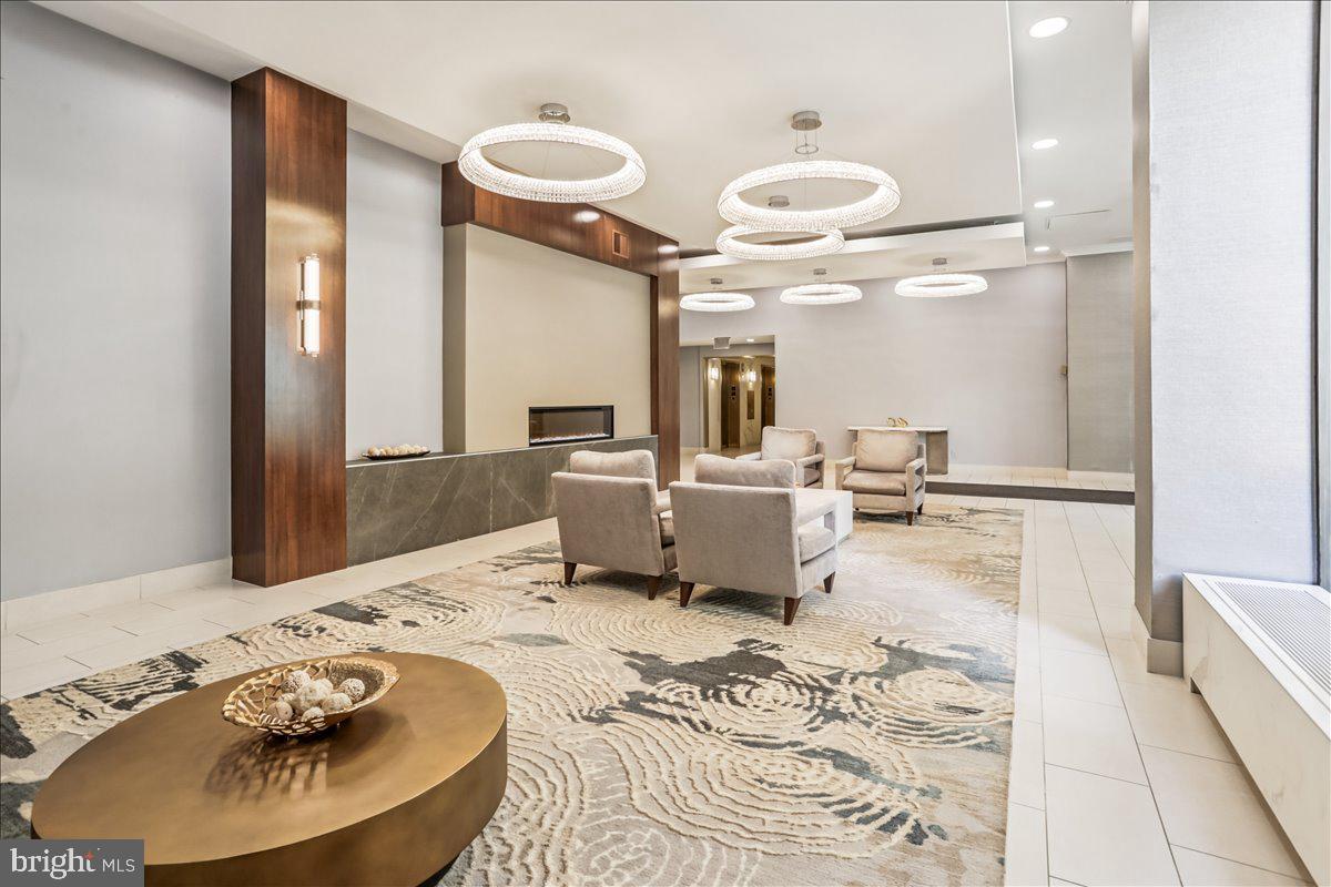 FRIENDSHIP HEIGHTS - Residential