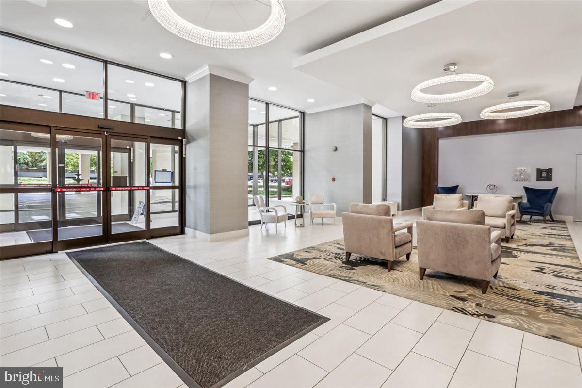 FRIENDSHIP HEIGHTS - Residential