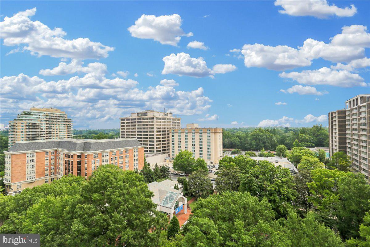 FRIENDSHIP HEIGHTS - Residential