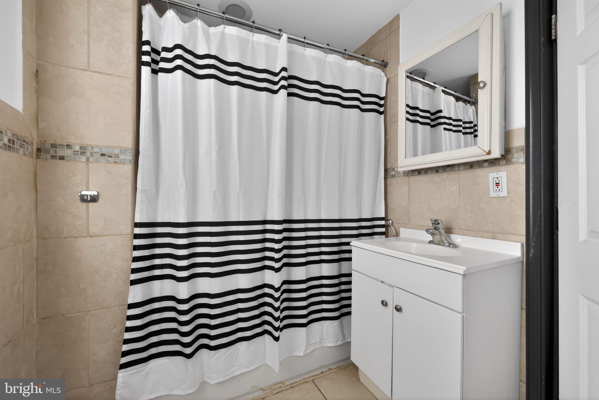 PHILADELPHIA - Residential