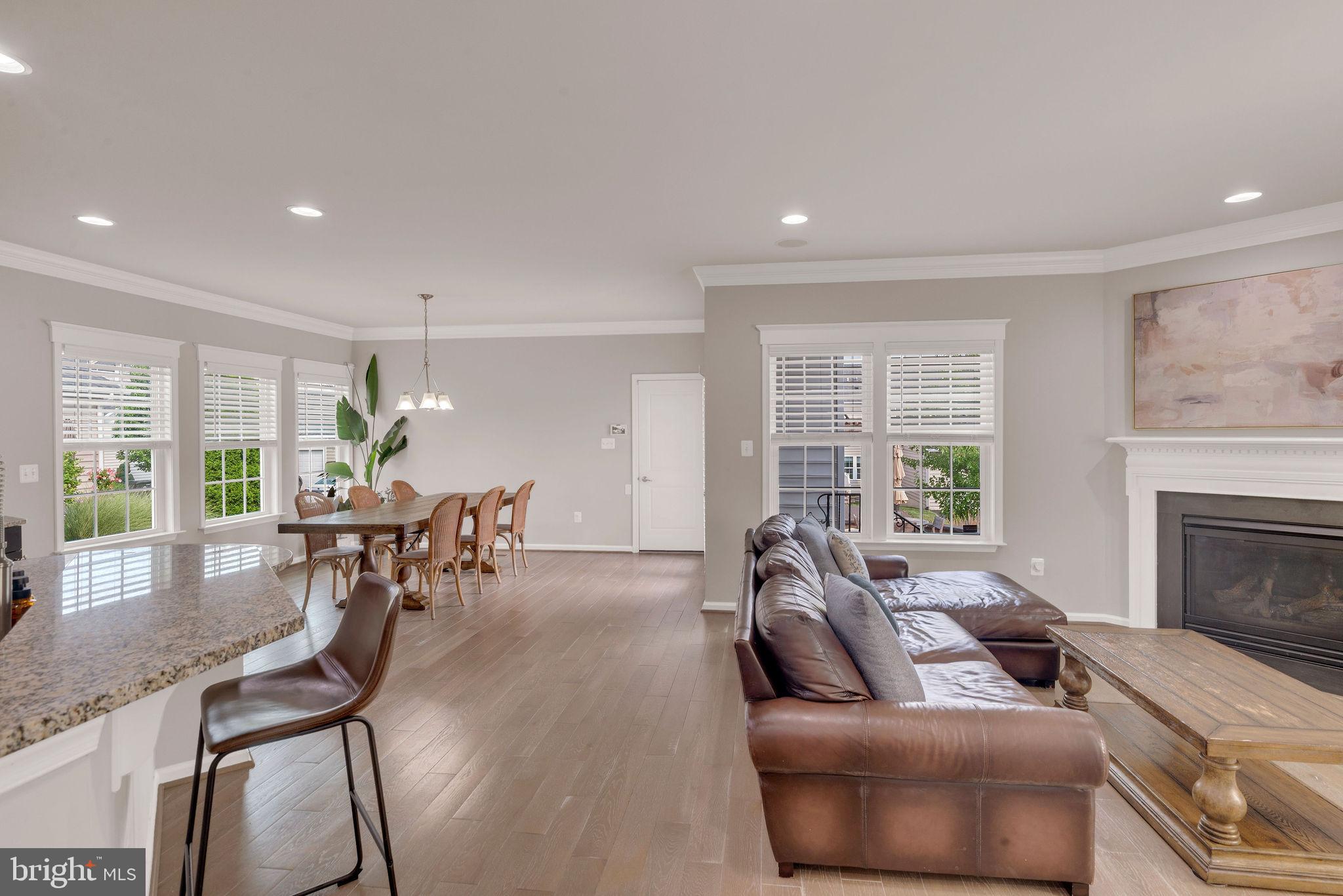 CARRIAGE HILL - Residential