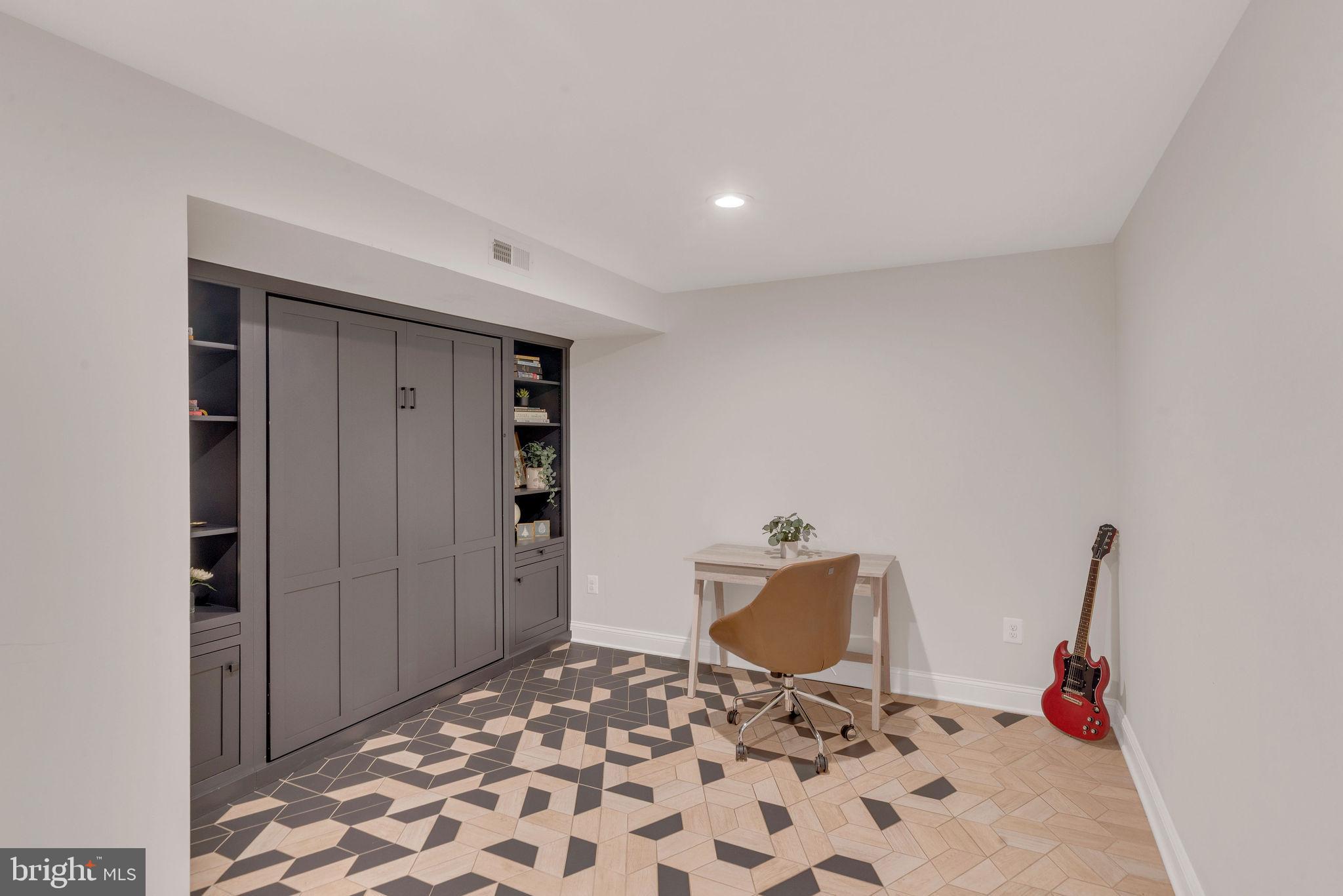 CARRIAGE HILL - Residential