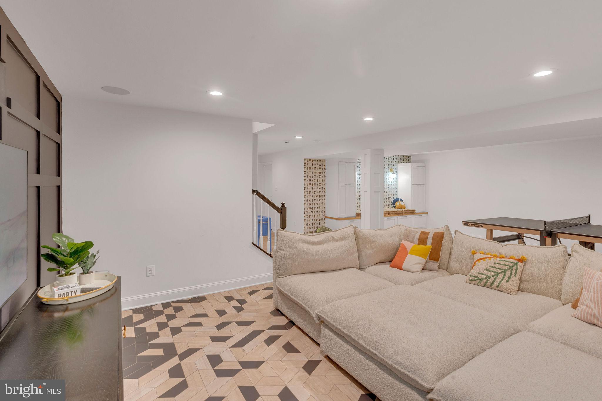 CARRIAGE HILL - Residential
