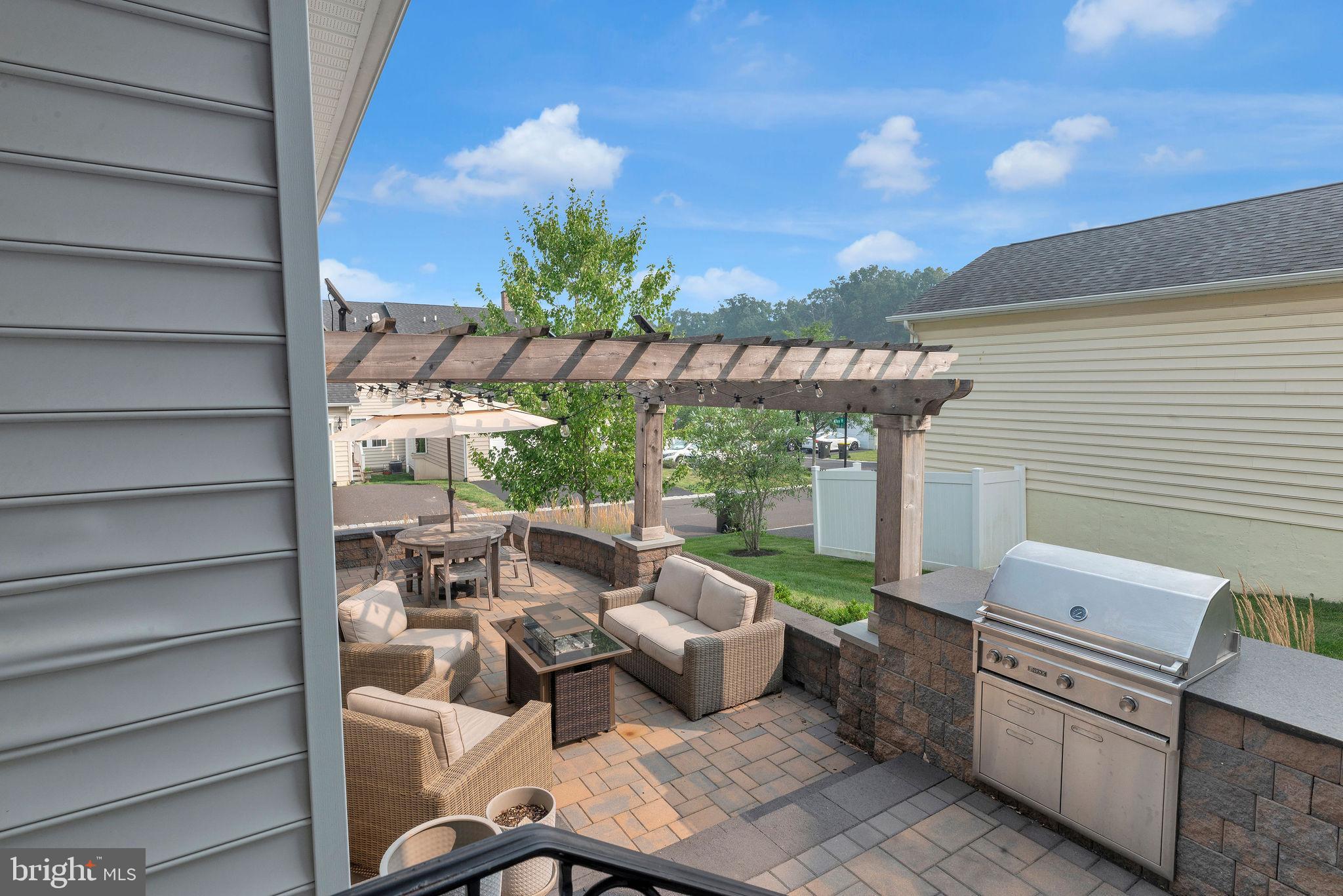 CARRIAGE HILL - Residential