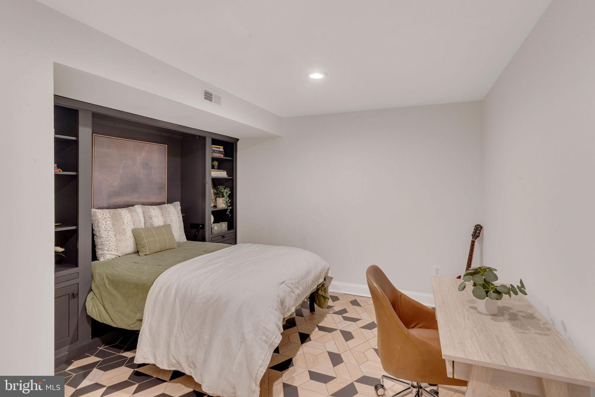 CARRIAGE HILL - Residential