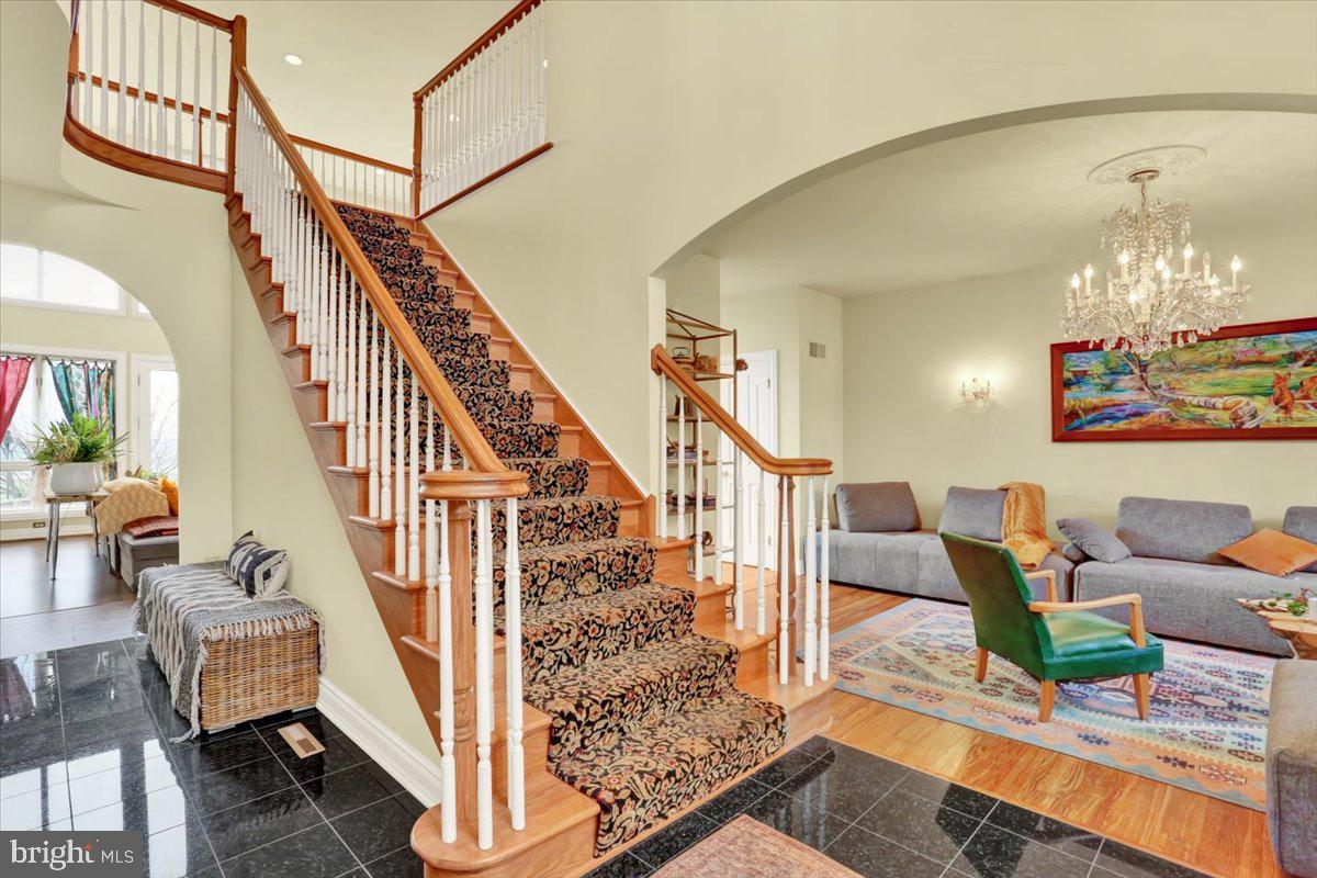 EAGLE RIDGE - Residential