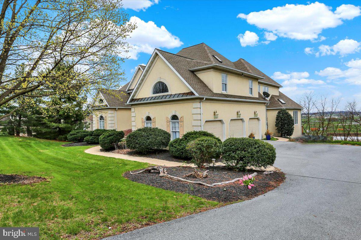 EAGLE RIDGE - Residential