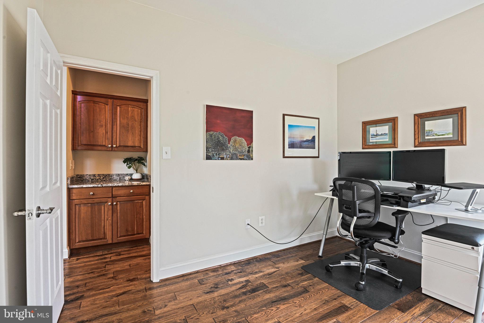 OLD WATERFORD KNOLL - Residential