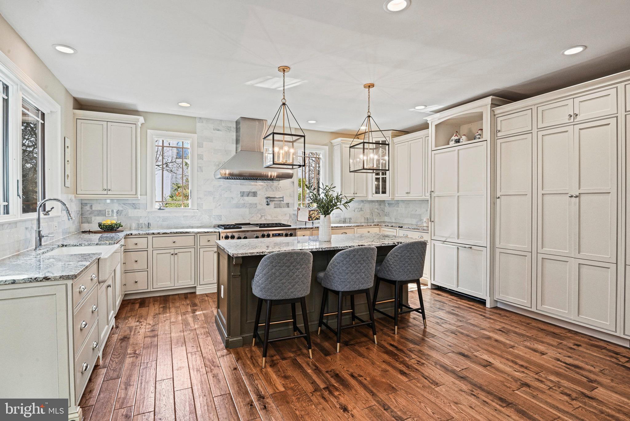 OLD WATERFORD KNOLL - Residential