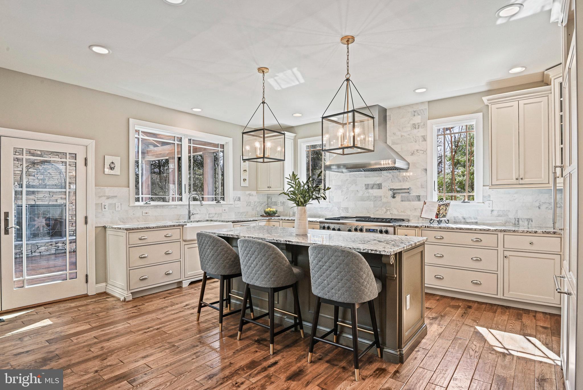 OLD WATERFORD KNOLL - Residential