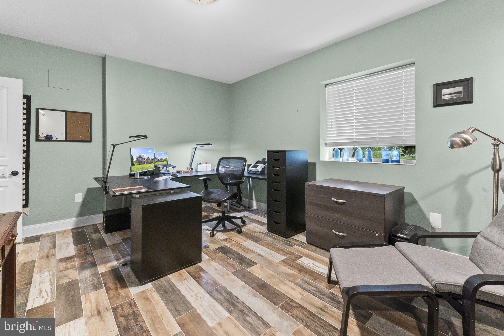 TIMBERNECK - Residential