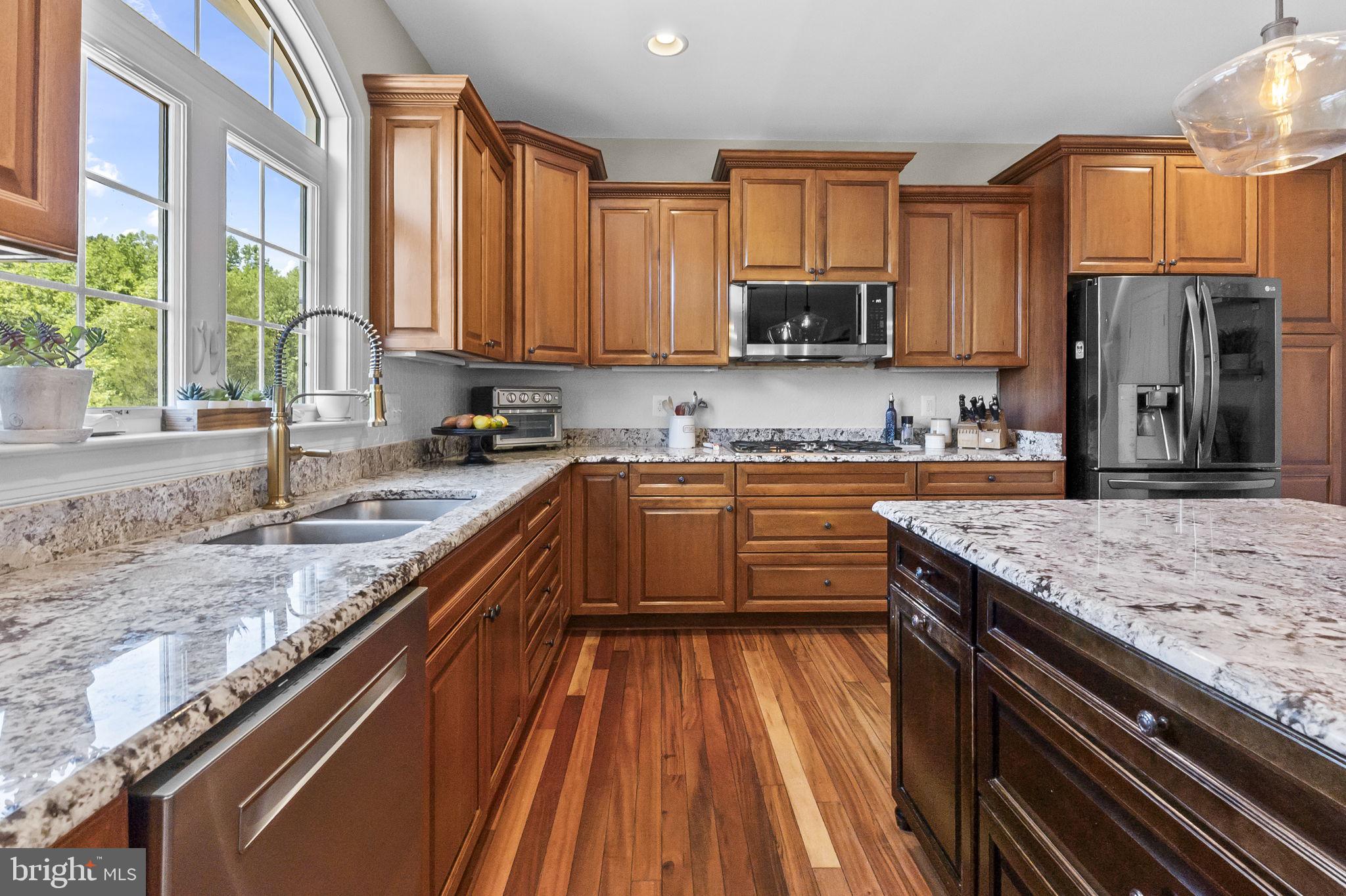 TIMBERNECK - Residential