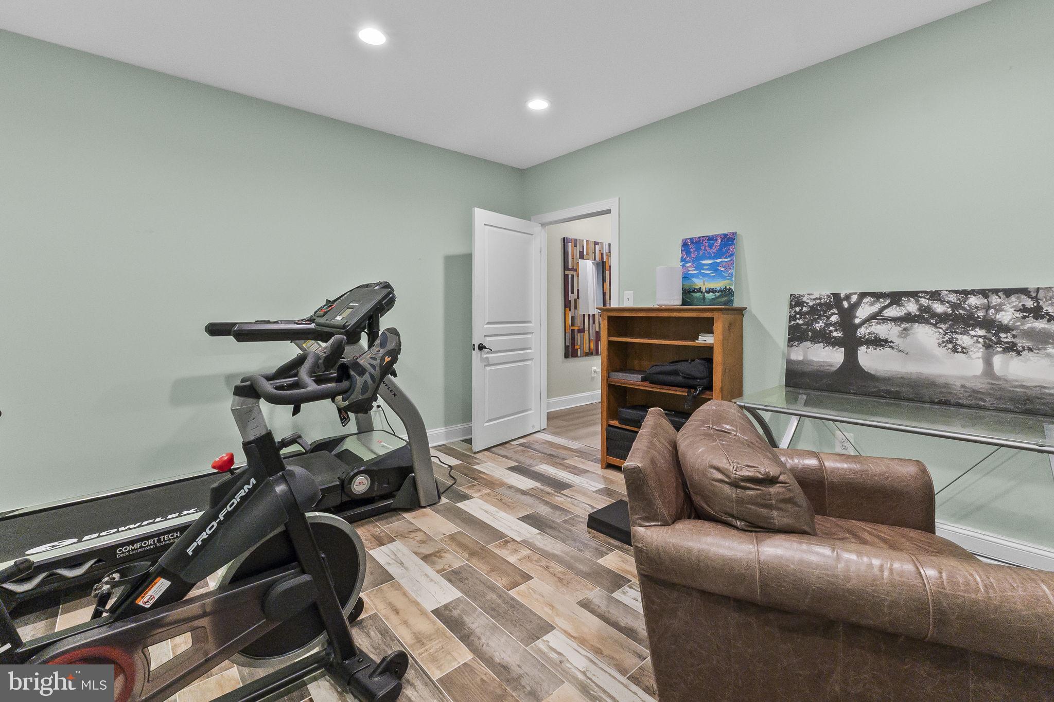 TIMBERNECK - Residential