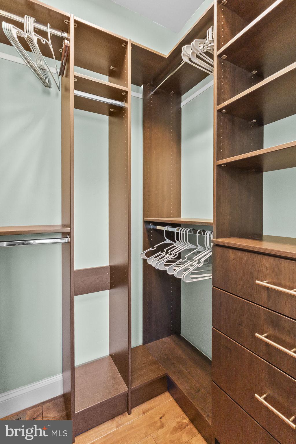 TIMBERNECK - Residential
