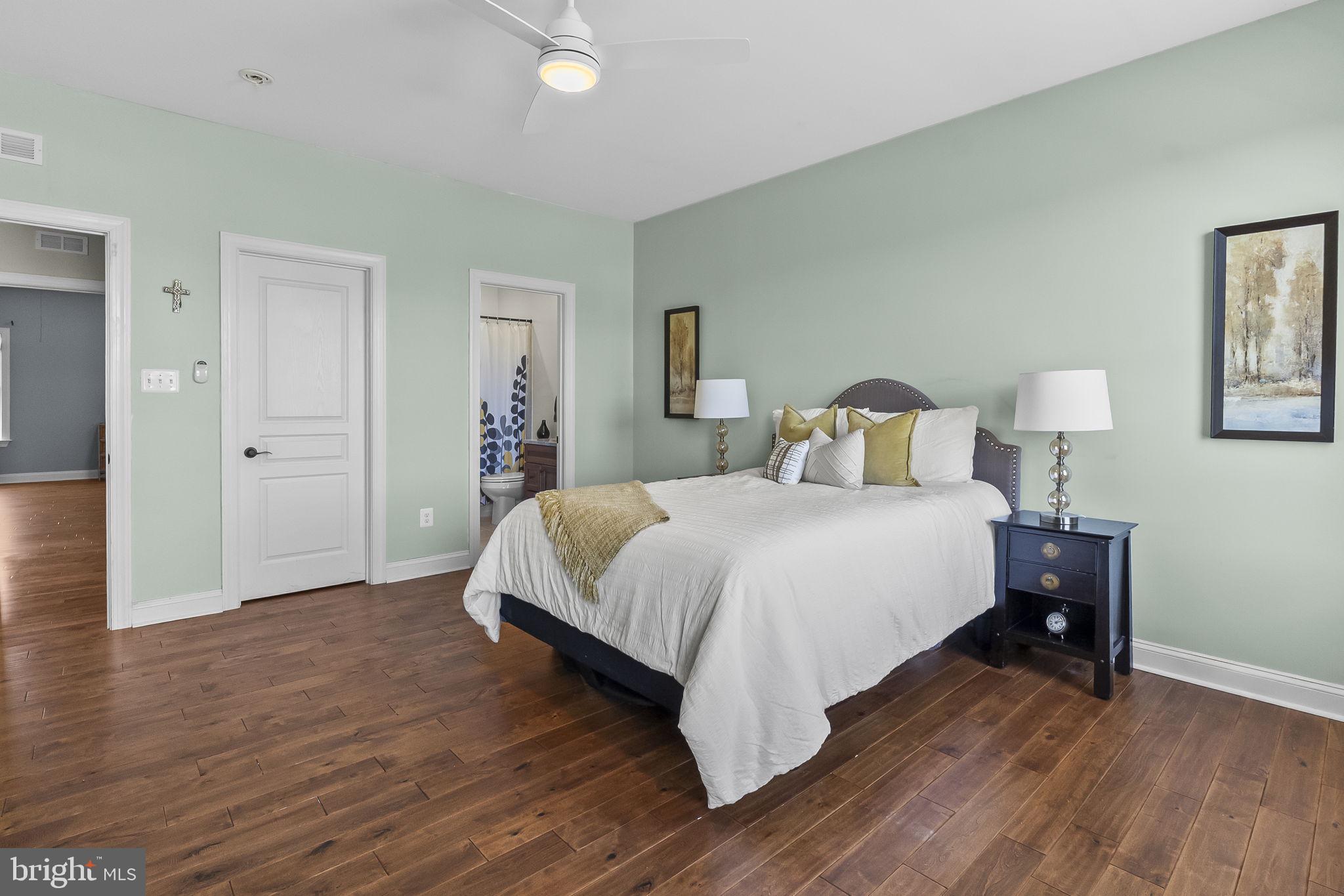 TIMBERNECK - Residential