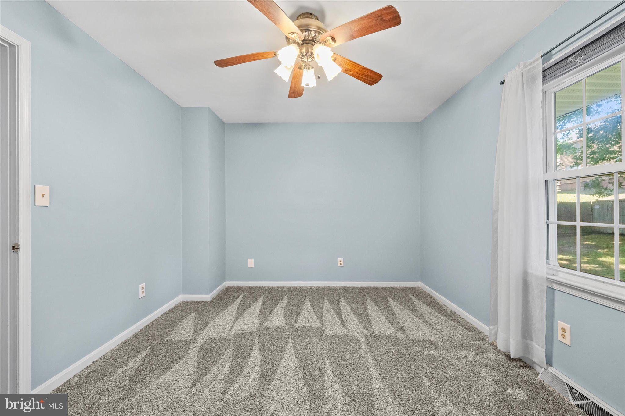 SHERATON HILLS EAST - Residential