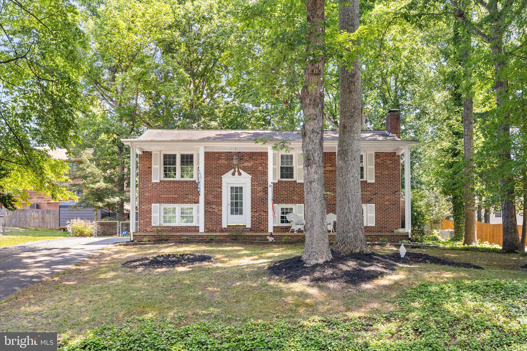 SHERATON HILLS EAST - Residential