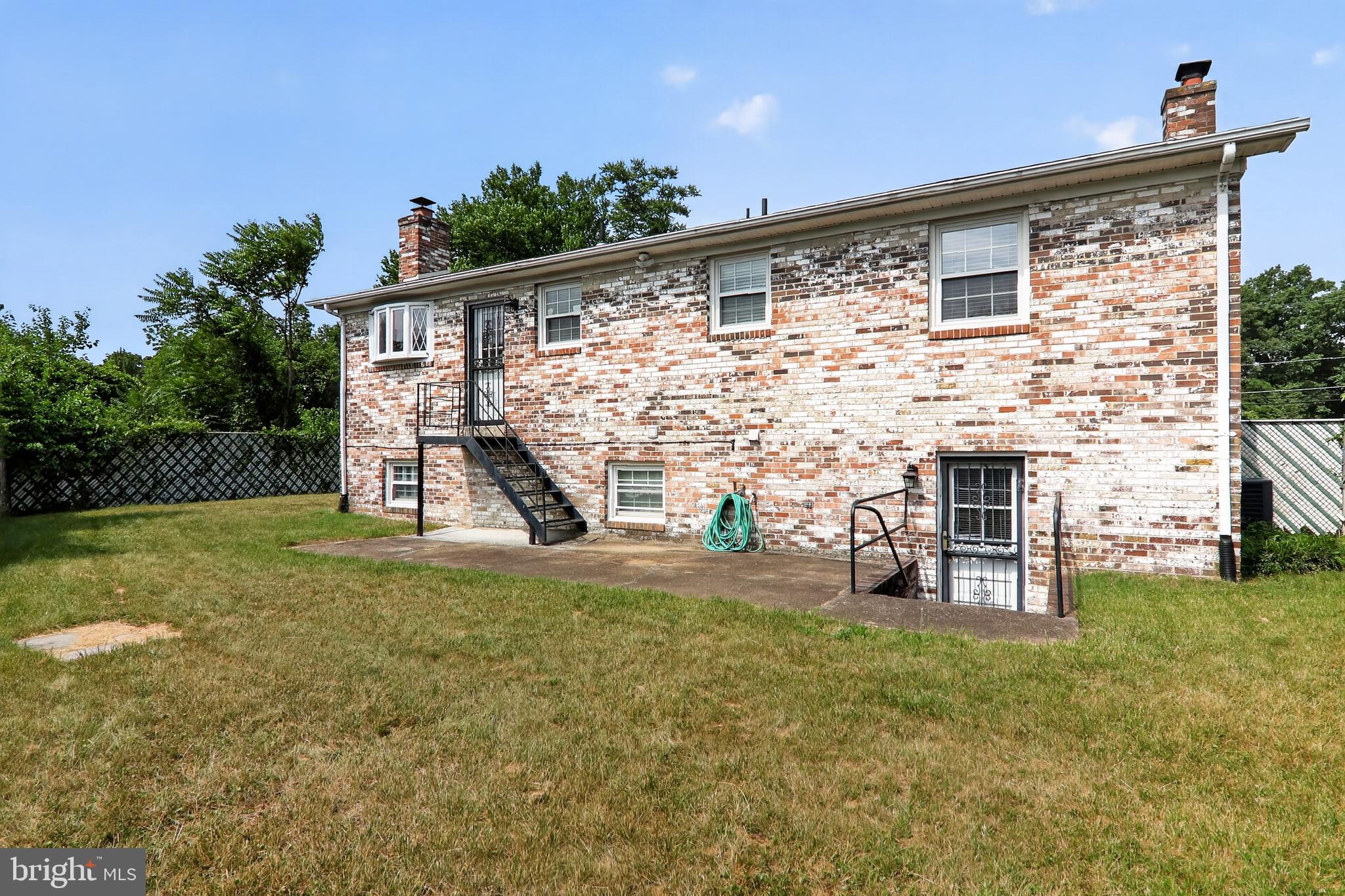 BRADBURY PARK - Residential