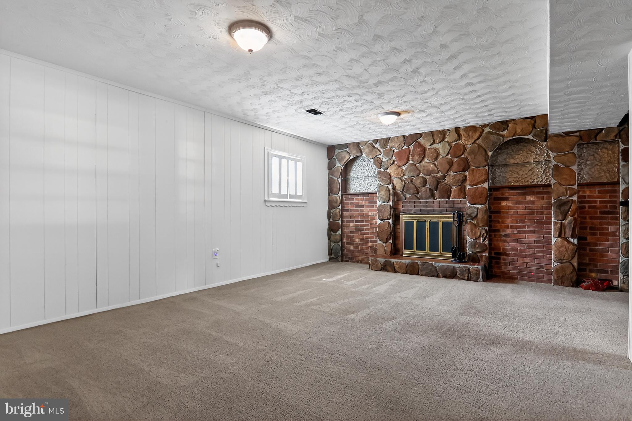 BRADBURY PARK - Residential