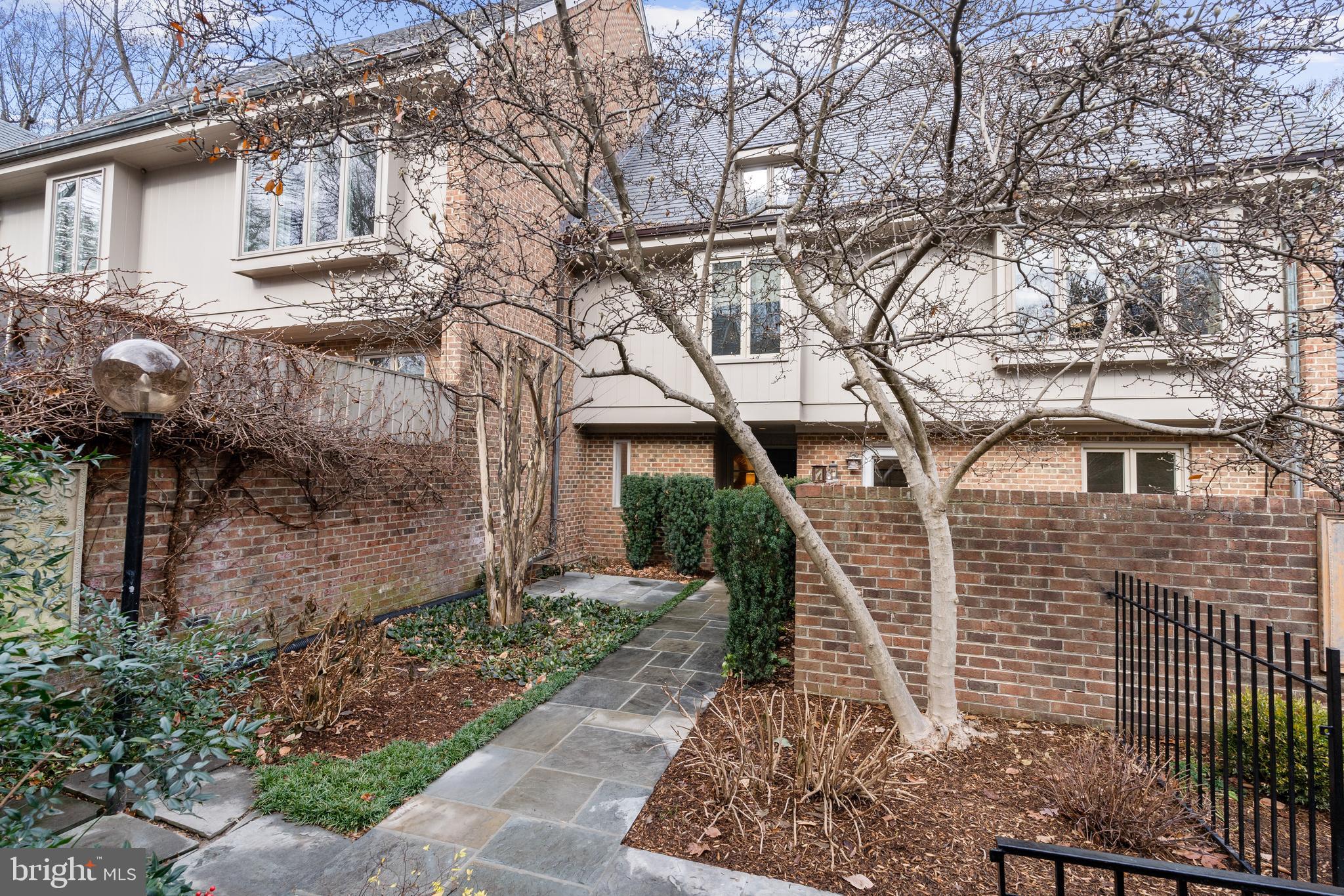 MERRYWOOD ON THE POTOMAC - Residential Lease