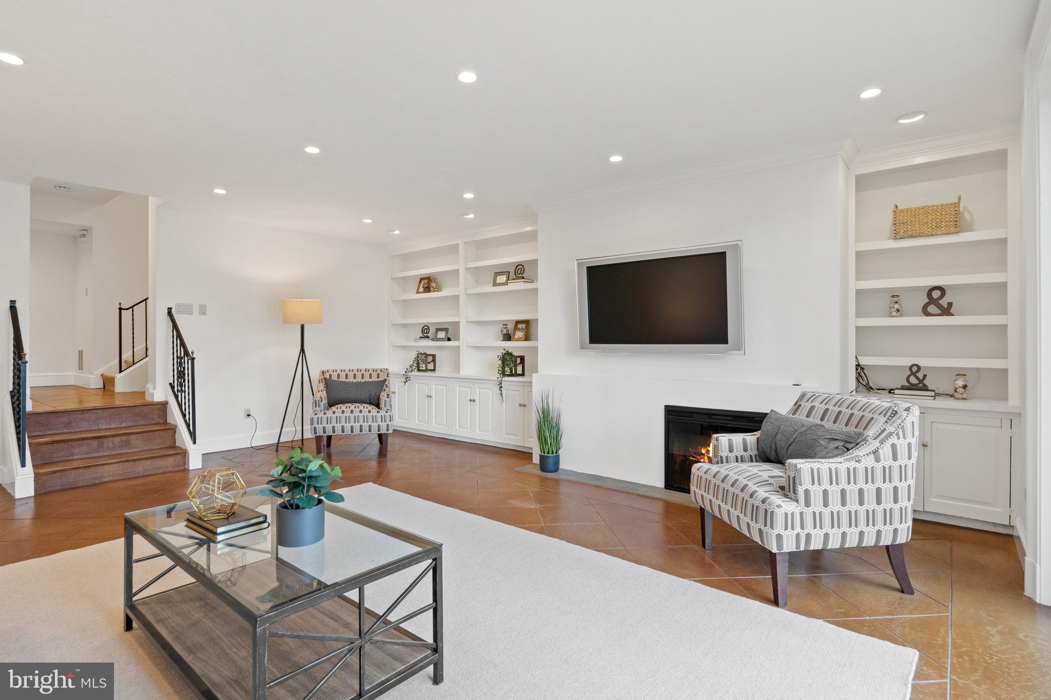 MERRYWOOD ON THE POTOMAC - Residential Lease