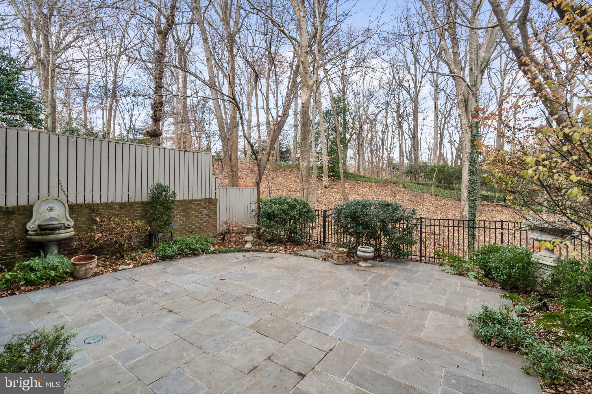 MERRYWOOD ON THE POTOMAC - Residential Lease