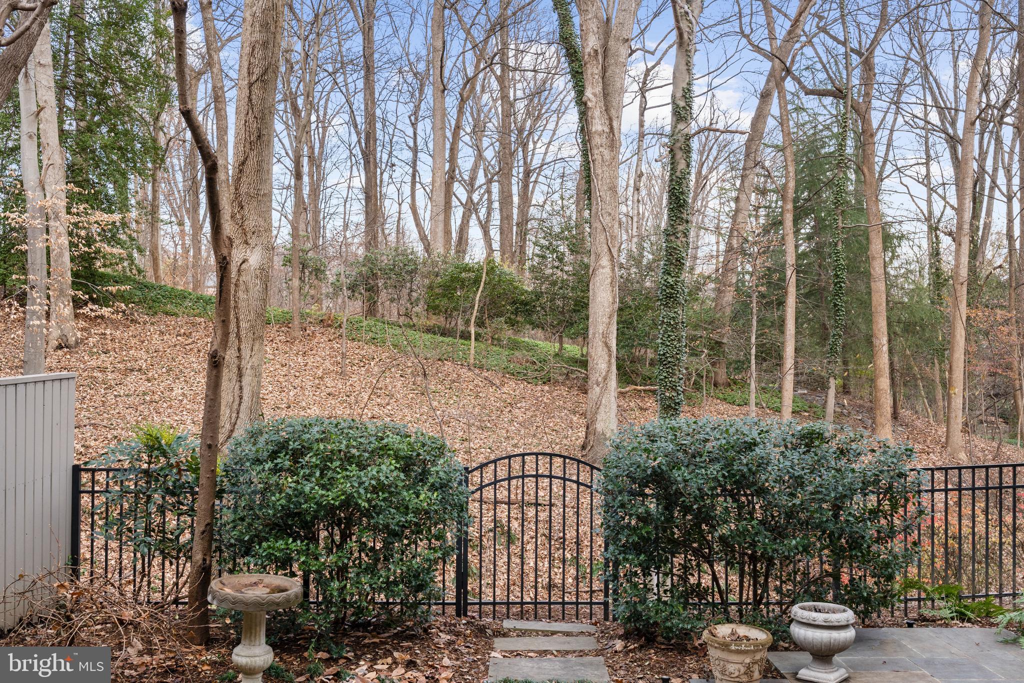 MERRYWOOD ON THE POTOMAC - Residential Lease