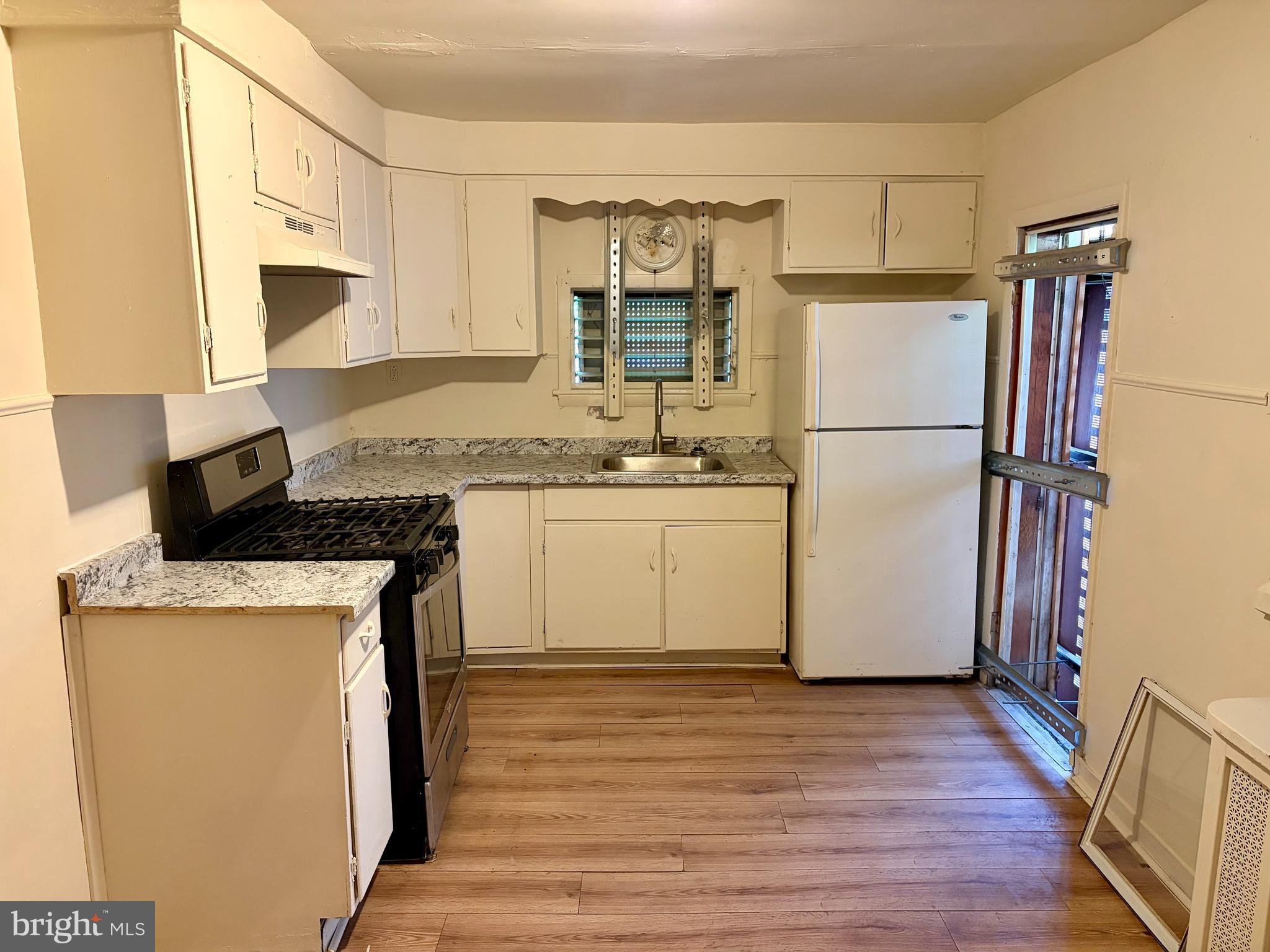 KENSINGTON - Residential