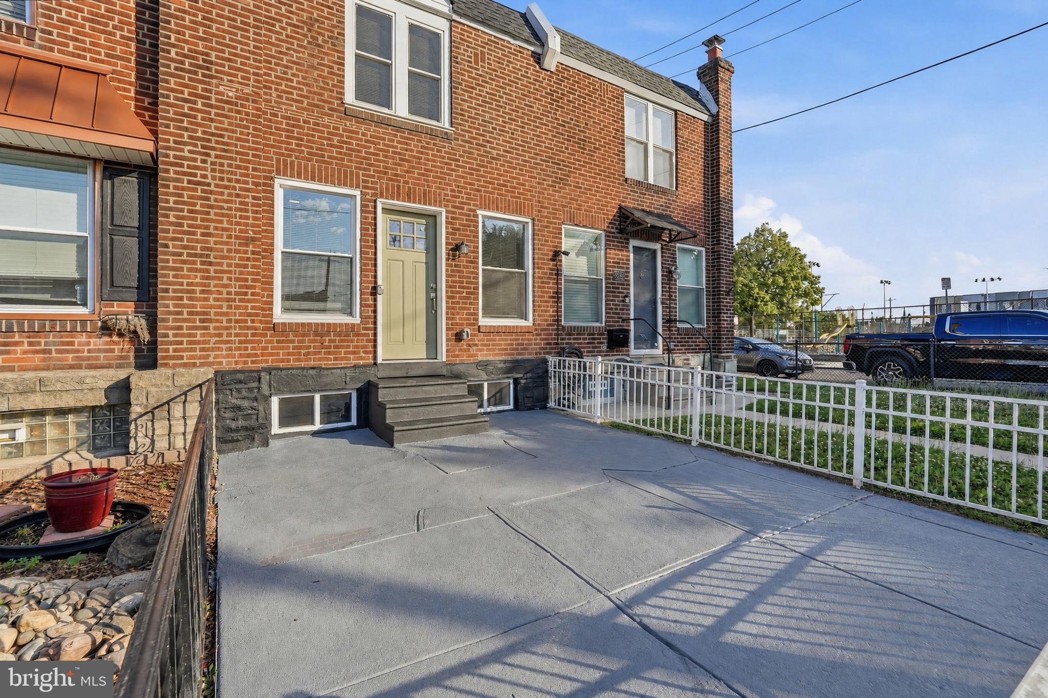 PORT RICHMOND - Residential