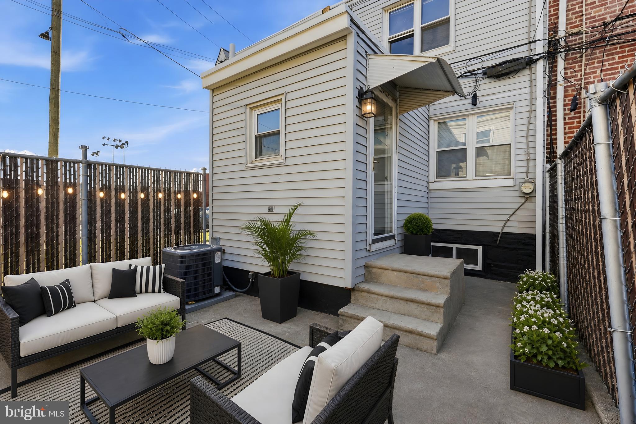 PORT RICHMOND - Residential