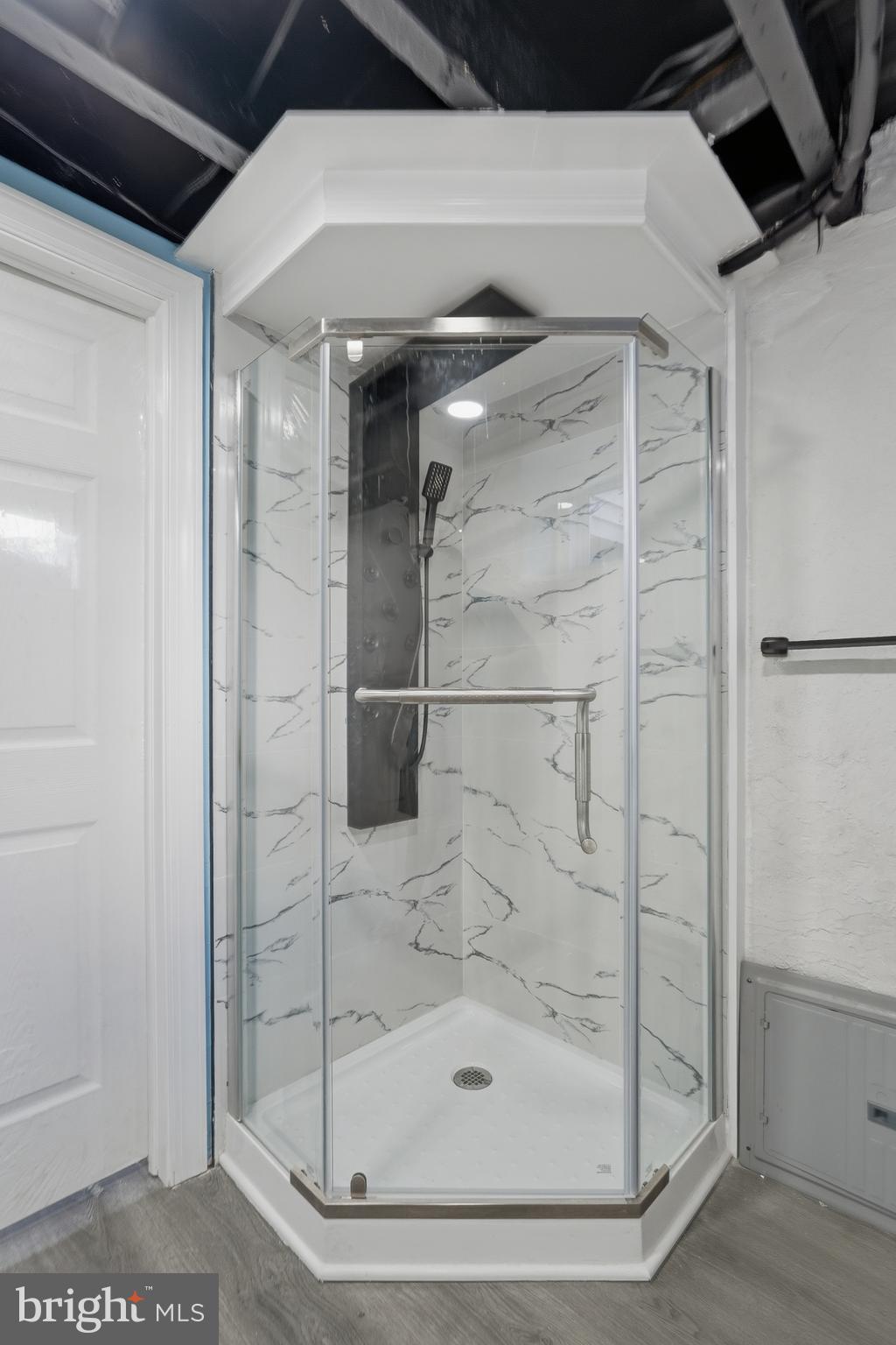 PORT RICHMOND - Residential