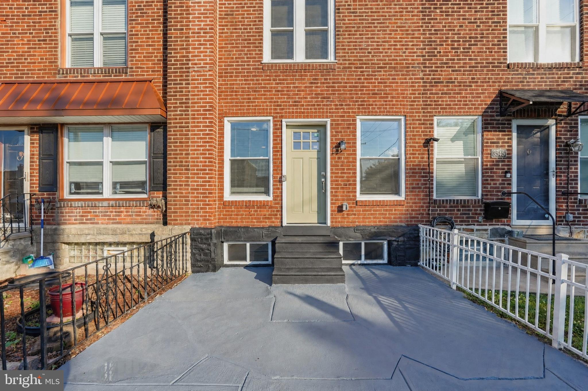 PORT RICHMOND - Residential